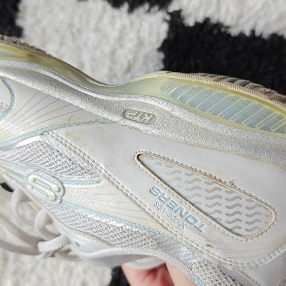 ❤️‍🔥🔥HURRY!! STORE CLOSE THIS WEEK😱!Skechers sparkly shape-ups white sneakers - Picture 6 of 10